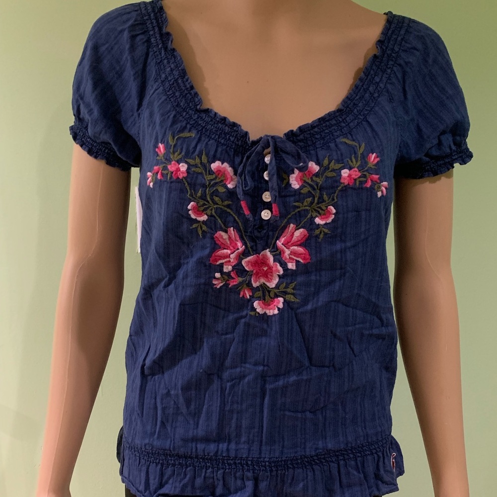 Navy Tropical Hollister Top! - Picture 1 of 5